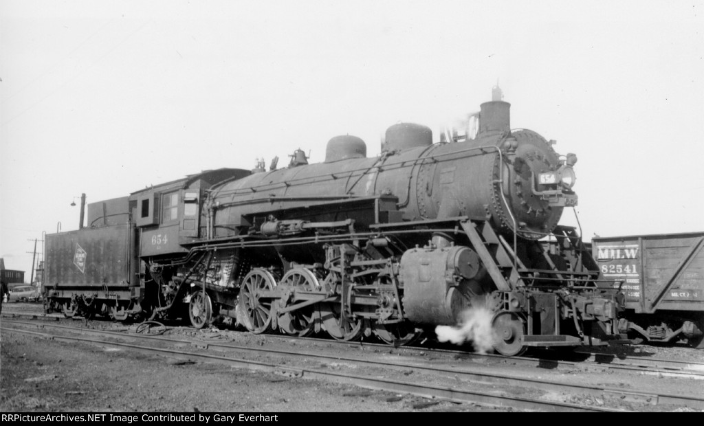 MILW 2-8-2 #654 - Milwaukee Road